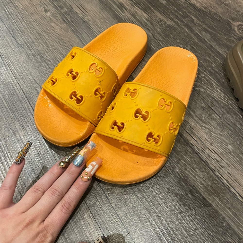 Gucci slides